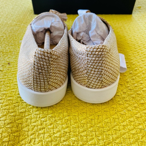 Naturalizer Rosalie metallic with tassels shoe - Picture 6 of 9